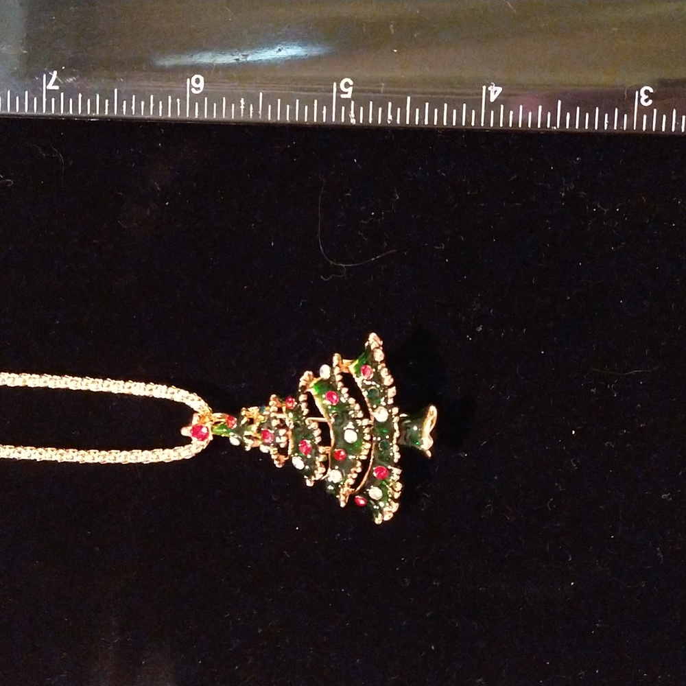 Christmas Tree Pendant doubles as Broach
